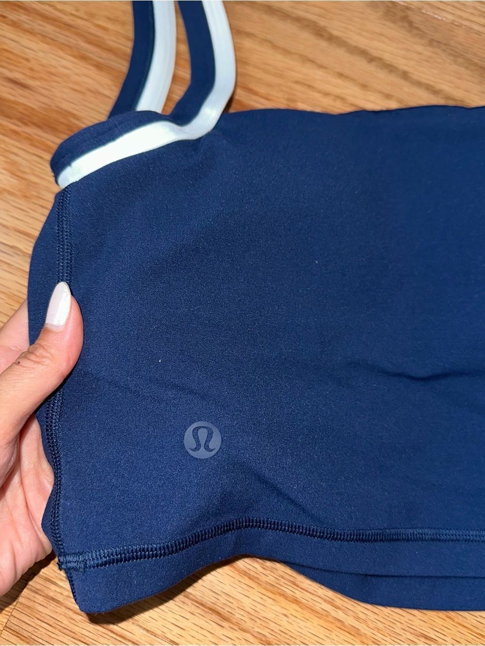 Medium/ 8 Lululemon Nulu Cropped Tank Top *sport meets studio set - navy blue - Picture 4 of 10